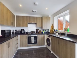 Kitchen- click for photo gallery